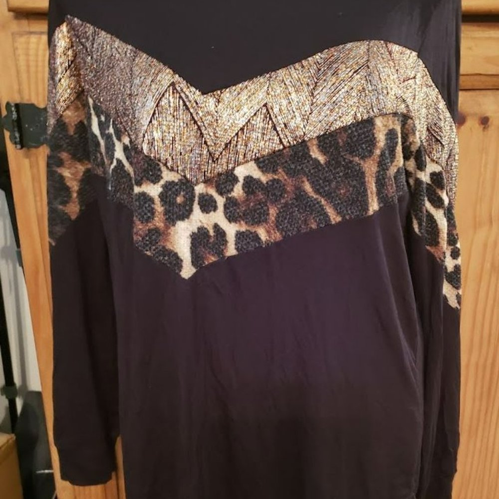 Celeste Leopard Metallic Print Color Block Top 2X - Picture 1 of 4
